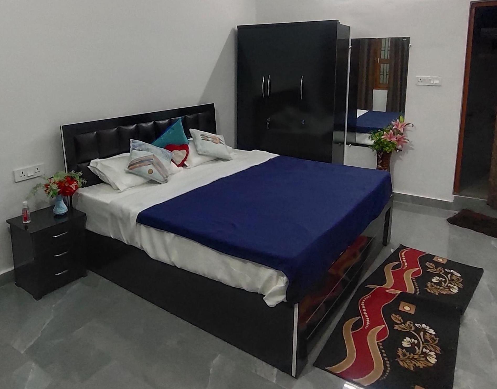 Glory Apartment